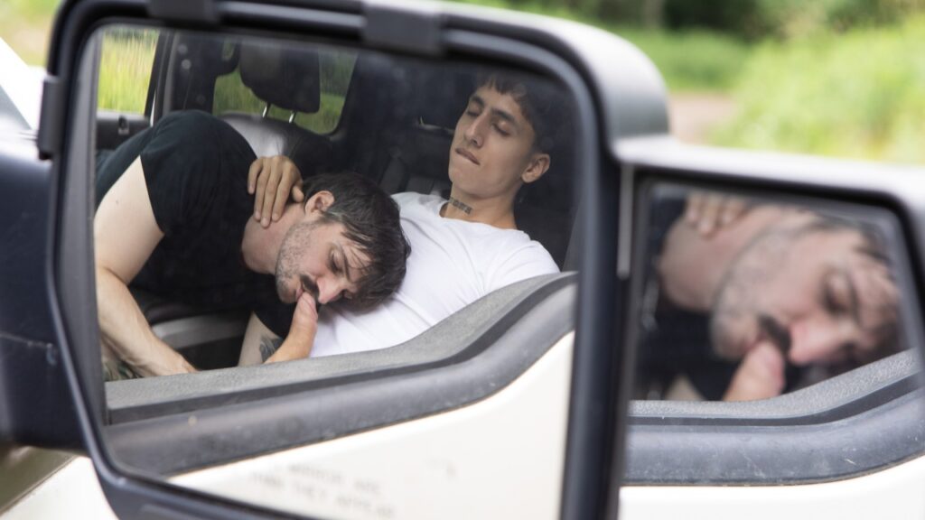 MEN – Straight Uncut Bros Get Dirty – Angel Elias & Seb Leblan